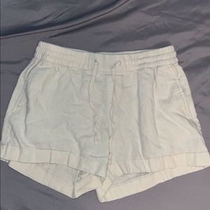 Tan shorts with pockets and adjustable waist